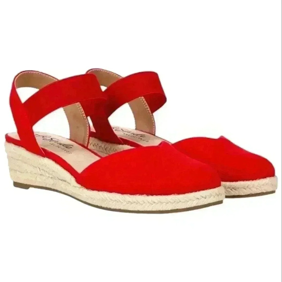 LifeStride Red Espadrilles slip on elastic Straps Closed Toe Wedge Sandals Shoes - Picture 1 of 6